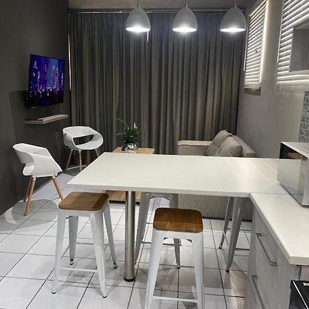 Adventure Apartment - Colchester - 5Km From Elephant Park Extérieur photo