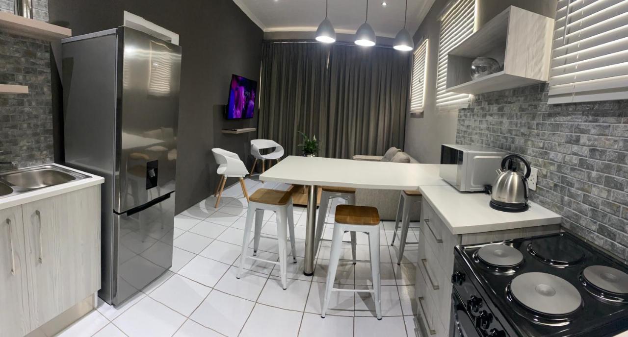 Adventure Apartment - Colchester - 5Km From Elephant Park Extérieur photo