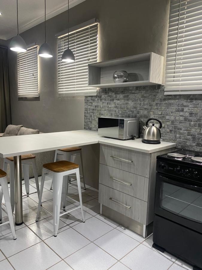 Adventure Apartment - Colchester - 5Km From Elephant Park Extérieur photo